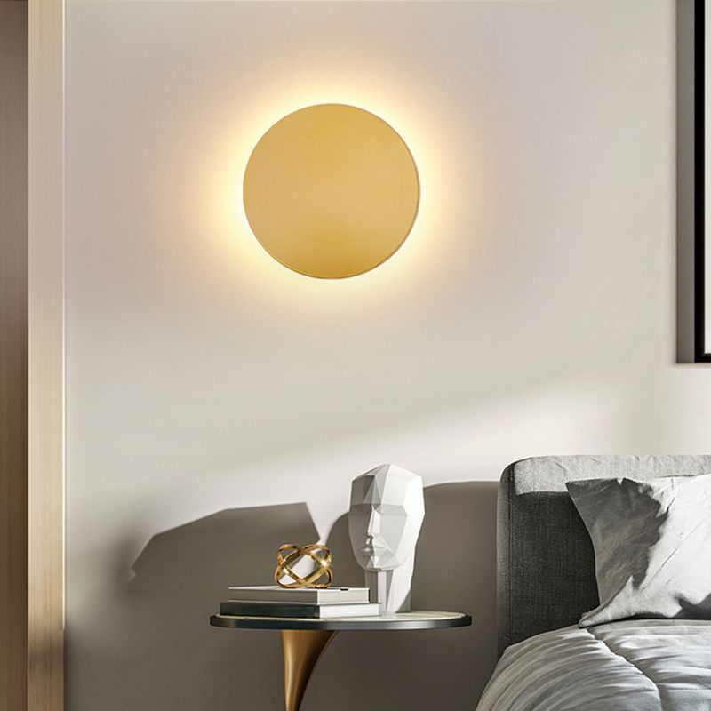 Taavita - Modern Round Metal Wall Lamp for Nightstand/Living Room Lighting