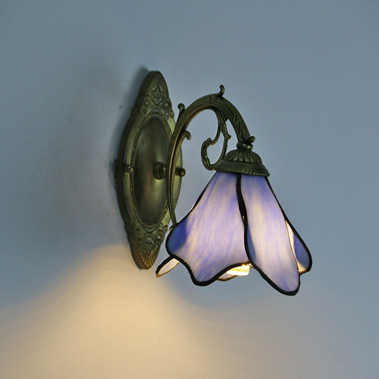 Vintage Taavita Petals Stained Glass 1-Light Wall Lamp