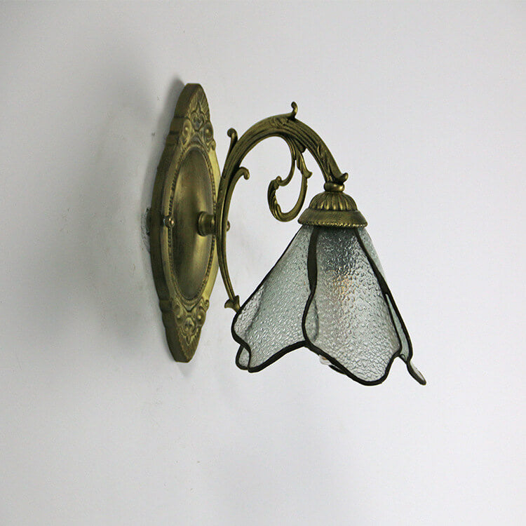 Vintage Taavita Petals Stained Glass 1-Light Wall Lamp