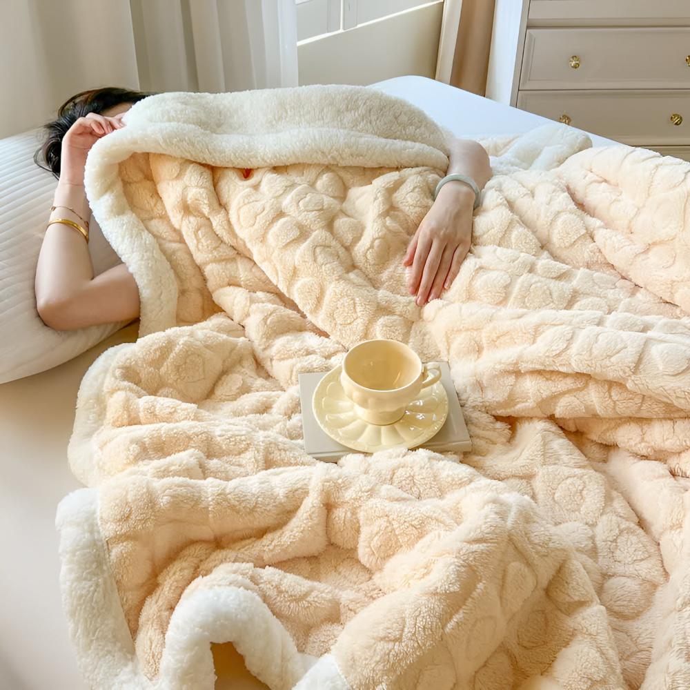 Cloud Heart Sherpa Blanket - Your Luxurious Companion for Winter Warmth