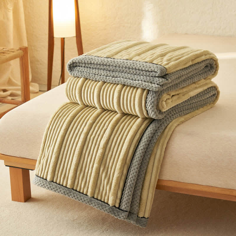 Taavita Soft Fleece Blanket in Solid Color - Cozy Warm for Ultimate Comfort