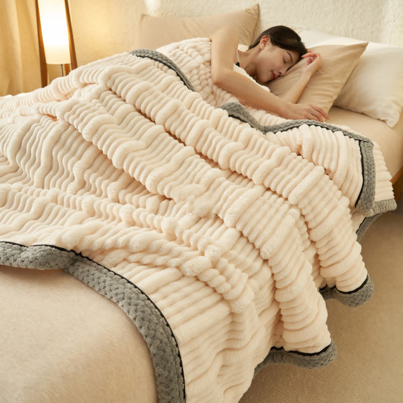 Taavita Soft Fleece Blanket in Solid Color - Cozy Warm for Ultimate Comfort