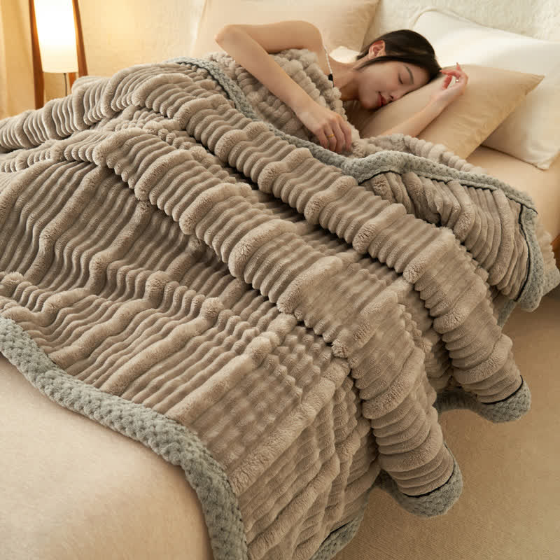 Taavita Soft Fleece Blanket in Solid Color - Cozy Warm for Ultimate Comfort