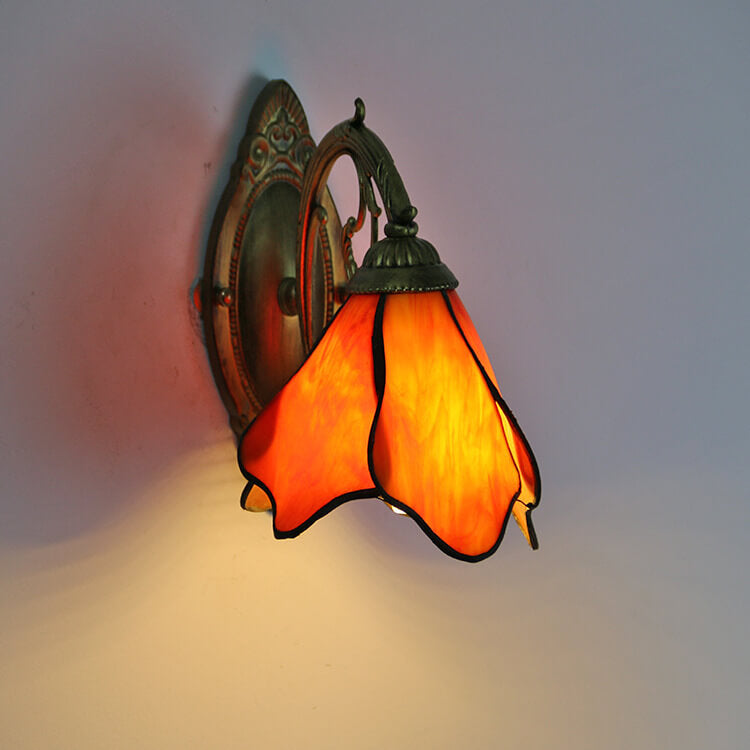 Vintage Taavita Petals Stained Glass 1-Light Wall Lamp