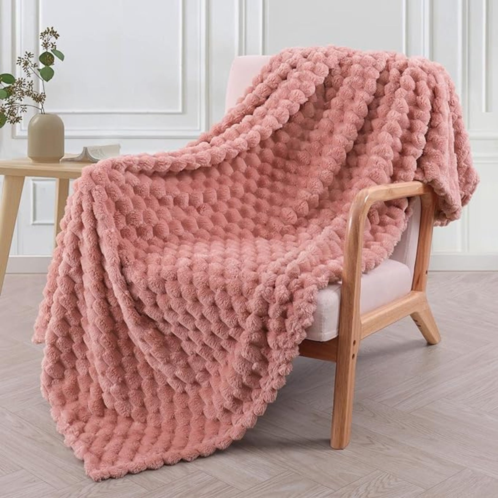 Taavita Comfort Throw Blanket - Experience Cloud-Like Softness