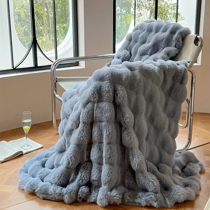 Taavita Bubble Fleece Blanket made of Faux Rabbit Fur – Soft, Thick Sofa Blanket