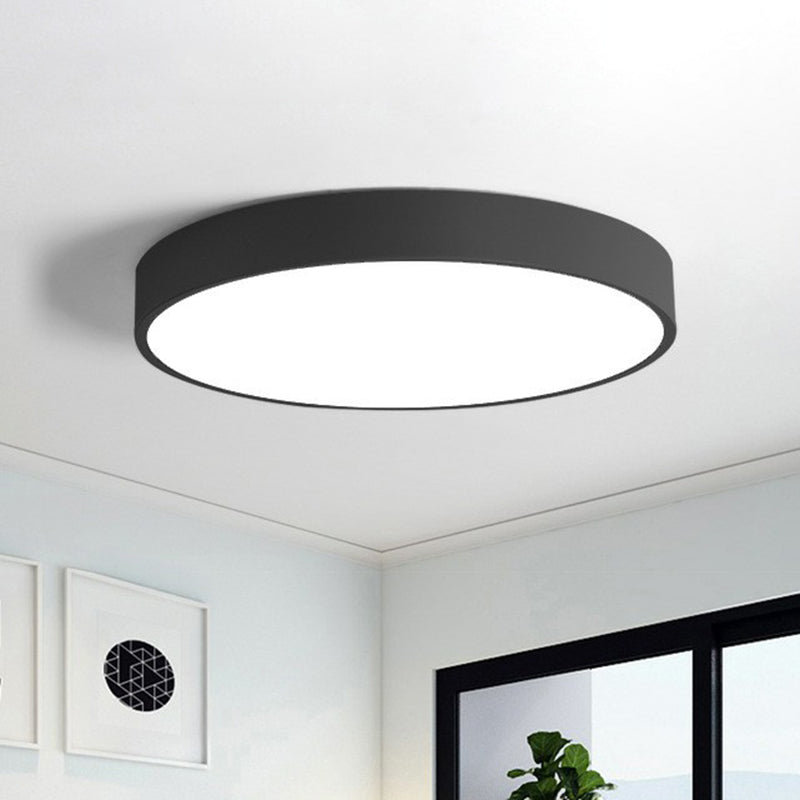 Extra-Thin Round LED Flush Mount Lighting Nordic Style Metallic Bedroom Flush Mount Ceiling Light Clearhalo 'Ceiling Lights' 'Close To Ceiling Lights' 'Close to ceiling' 'Flush mount' Lighting' 2162195