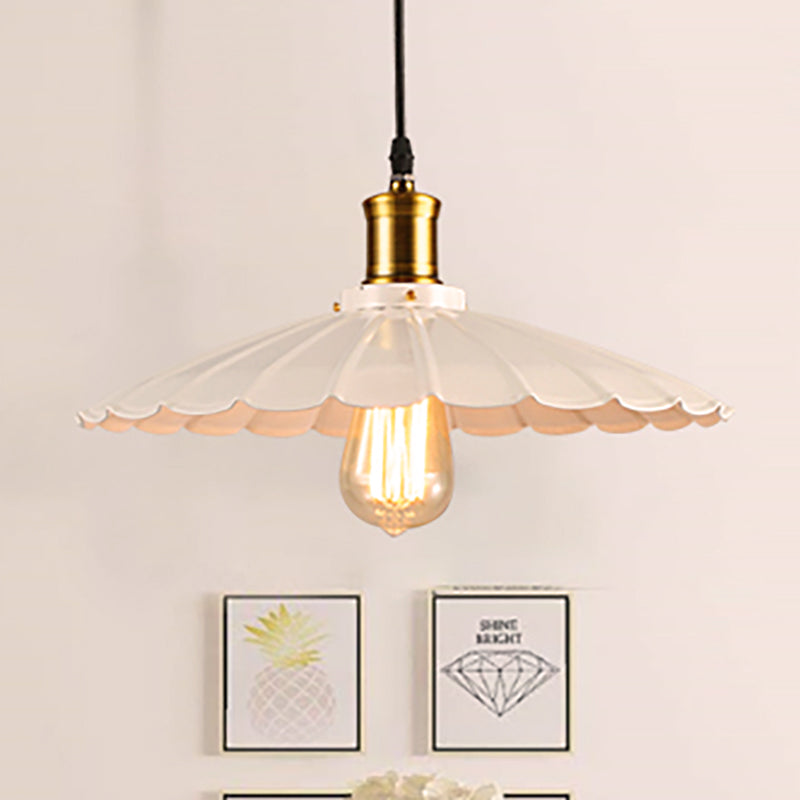 14"/16" Dia Industrial Scalloped Pendant Light 1 Head Metallic Ceiling Pendant Lamp in Black/White Clearhalo 'Art Deco Pendants' 'Black' 'Cast Iron' 'Ceiling Lights' 'Ceramic' 'Crystal' 'Industrial Pendants' 'Industrial' 'Metal' 'Middle Century Pendants' 'Pendant Lights' 'Pendants' 'Rustic Pendants' 'Tiffany' Lighting' 143342