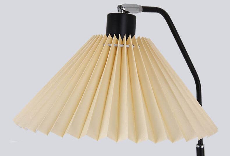 Minimalistic 1-light floor lamp with folded fabric shade