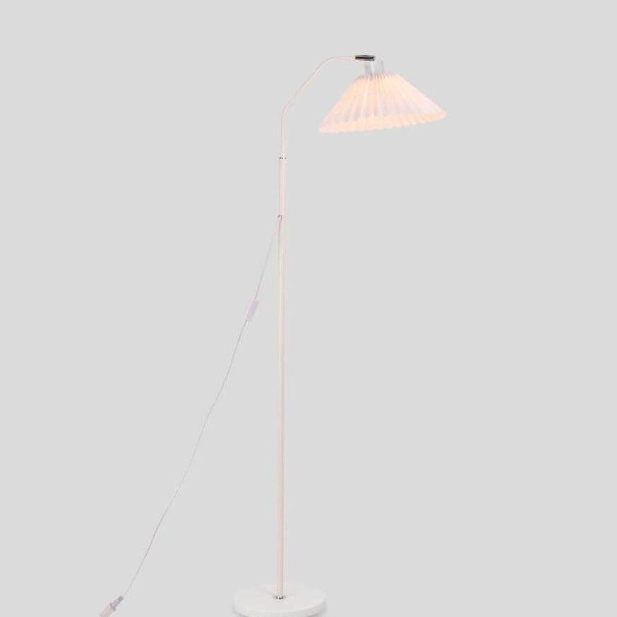 Minimalistic 1-light floor lamp with folded fabric shade