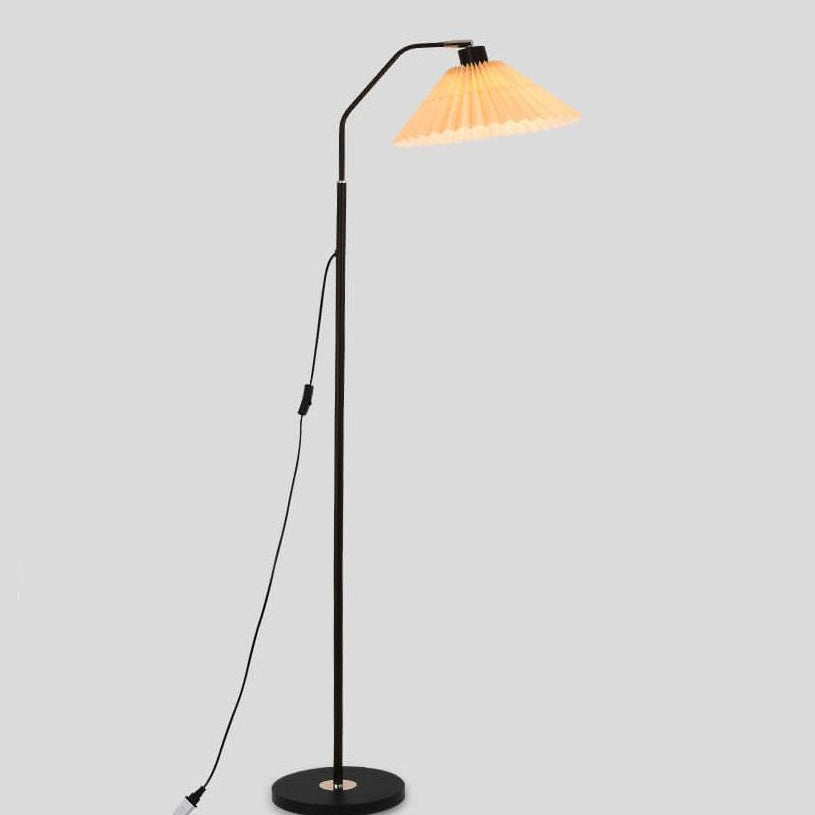 Minimalistic 1-light floor lamp with folded fabric shade