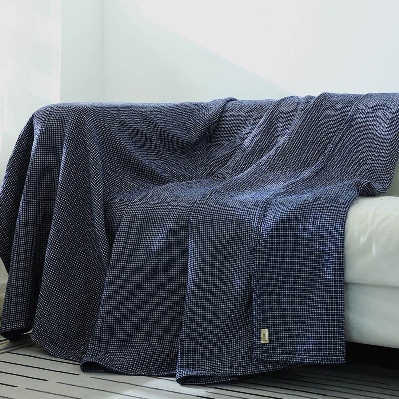 Cozy Taavita Sofa Blanket in Waffle Design