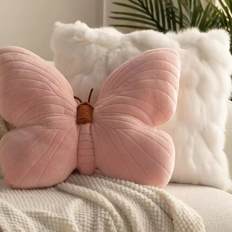 Taavita – Your new favorite pillow with an elegant butterfly design for cozy moments