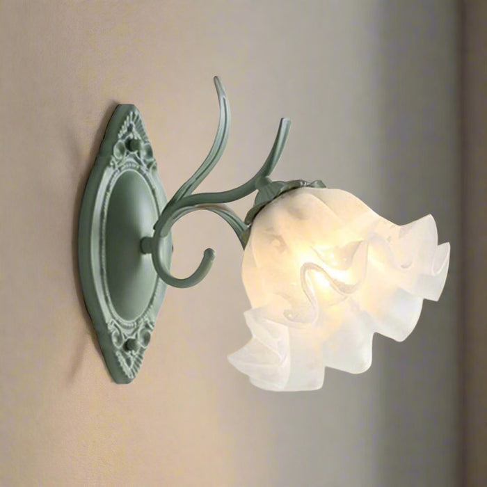 Taavita Floral Wall Lamp