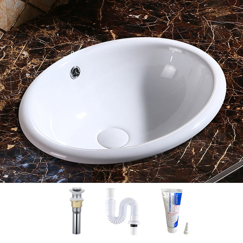 Modern Bathroom Sink Porcelain Oval-Shape Drop-in Bathroom Sink with Pop-Up Drain Clearhalo 'Bathroom Remodel & Bathroom Fixtures' 'Bathroom Sinks & Faucet Components' 'Bathroom Sinks' 'bathroom_sink' 'Home Improvement' 'home_improvement' 'home_improvement_bathroom_sink' 6786844