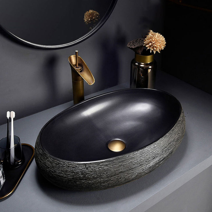 Modern Bathroom Sink Black Oval Ceramic Bathroom Sink with Faucet Clearhalo 'Bathroom Remodel & Bathroom Fixtures' 'Bathroom Sinks & Faucet Components' 'Bathroom Sinks' 'bathroom_sink' 'Home Improvement' 'home_improvement' 'home_improvement_bathroom_sink' 6926942