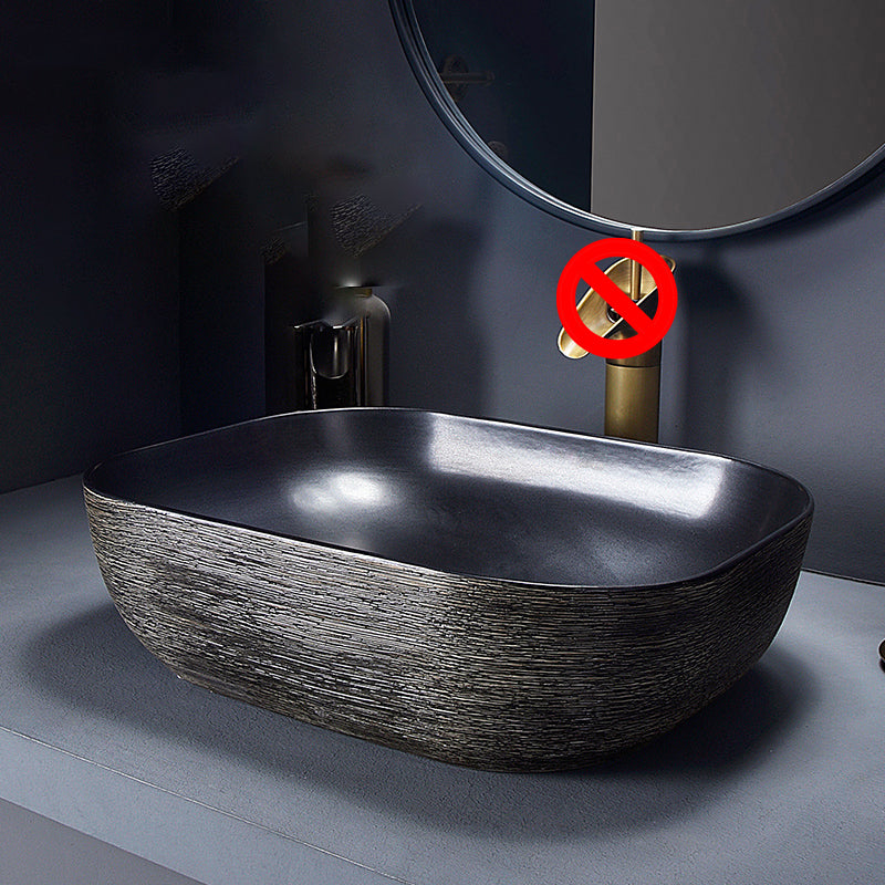 Modern Bathroom Sink Black Oval Ceramic Bathroom Sink with Faucet Clearhalo 'Bathroom Remodel & Bathroom Fixtures' 'Bathroom Sinks & Faucet Components' 'Bathroom Sinks' 'bathroom_sink' 'Home Improvement' 'home_improvement' 'home_improvement_bathroom_sink' 6926919