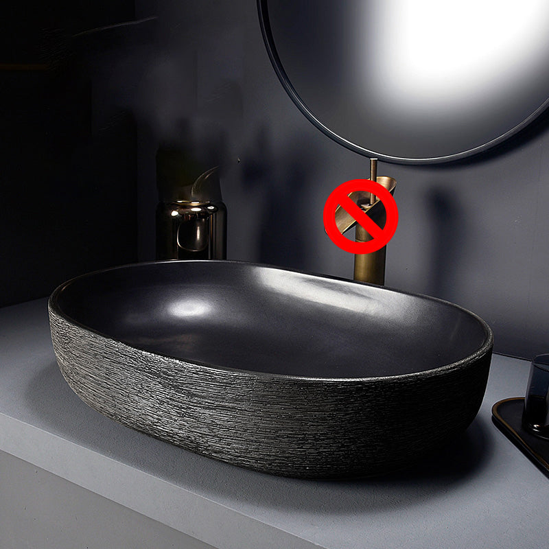 Modern Bathroom Sink Black Oval Ceramic Bathroom Sink with Faucet Clearhalo 'Bathroom Remodel & Bathroom Fixtures' 'Bathroom Sinks & Faucet Components' 'Bathroom Sinks' 'bathroom_sink' 'Home Improvement' 'home_improvement' 'home_improvement_bathroom_sink' 6926943