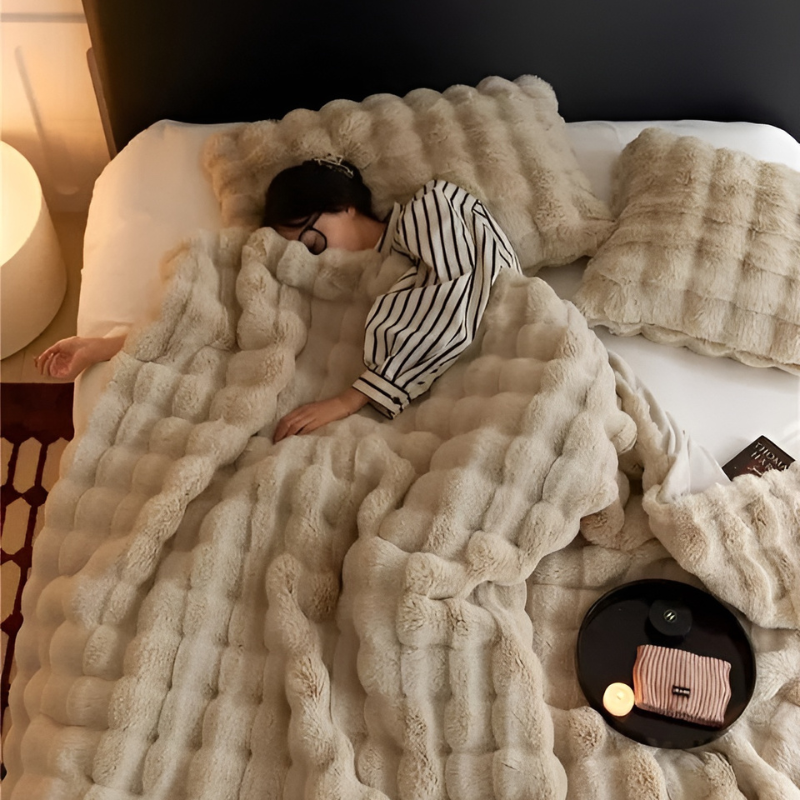 Taavita Double-Sided Fleece Throw Blanket – Soft and Warm Blanket for Cold Nights - Fleece and Faux Fur Snuggle Blanket