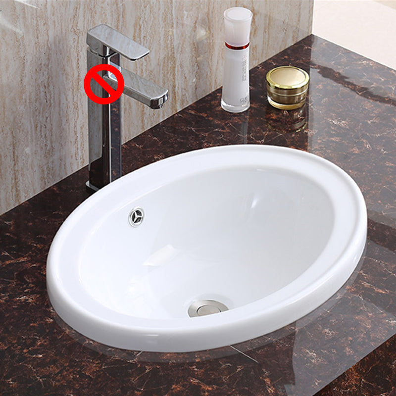 Traditional Drop-in Bathroom Sink Oval Porcelain with Faucet Basin Sink Clearhalo 'Bathroom Remodel & Bathroom Fixtures' 'Bathroom Sinks & Faucet Components' 'Bathroom Sinks' 'bathroom_sink' 'Home Improvement' 'home_improvement' 'home_improvement_bathroom_sink' 1200x1200_aaf38843-02be-4d9e-89b8-a41c6debe535