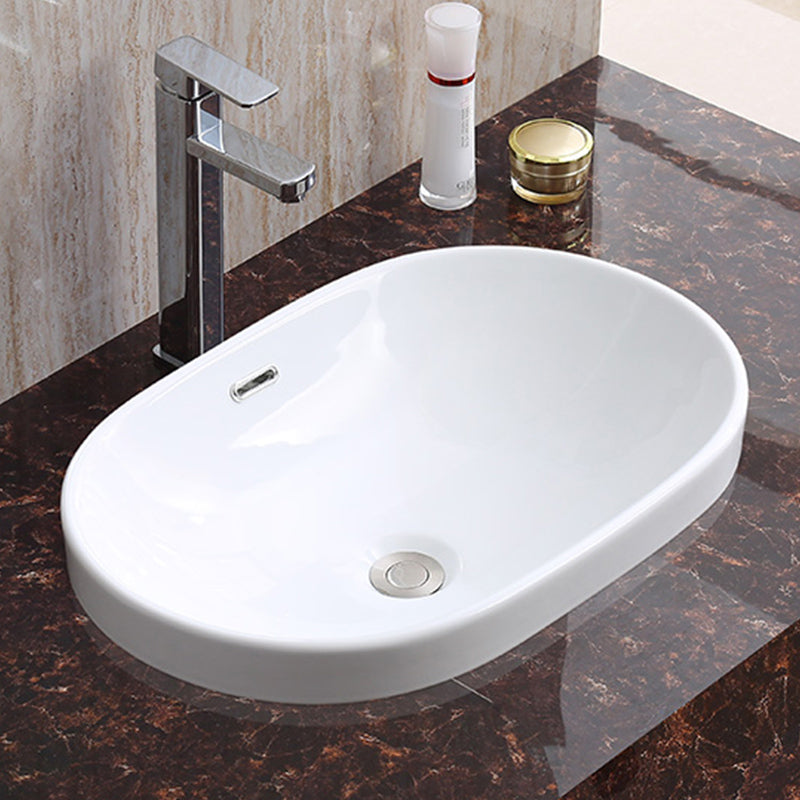 Traditional Drop-in Bathroom Sink Oval Porcelain with Faucet Basin Sink Clearhalo 'Bathroom Remodel & Bathroom Fixtures' 'Bathroom Sinks & Faucet Components' 'Bathroom Sinks' 'bathroom_sink' 'Home Improvement' 'home_improvement' 'home_improvement_bathroom_sink' 7109977