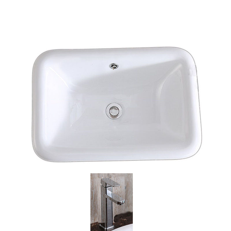 Traditional Drop-in Bathroom Sink Oval Porcelain with Faucet Basin Sink Clearhalo 'Bathroom Remodel & Bathroom Fixtures' 'Bathroom Sinks & Faucet Components' 'Bathroom Sinks' 'bathroom_sink' 'Home Improvement' 'home_improvement' 'home_improvement_bathroom_sink' 1200x1200_ca79a12f-9887-4152-b37f-d18a539fbb28