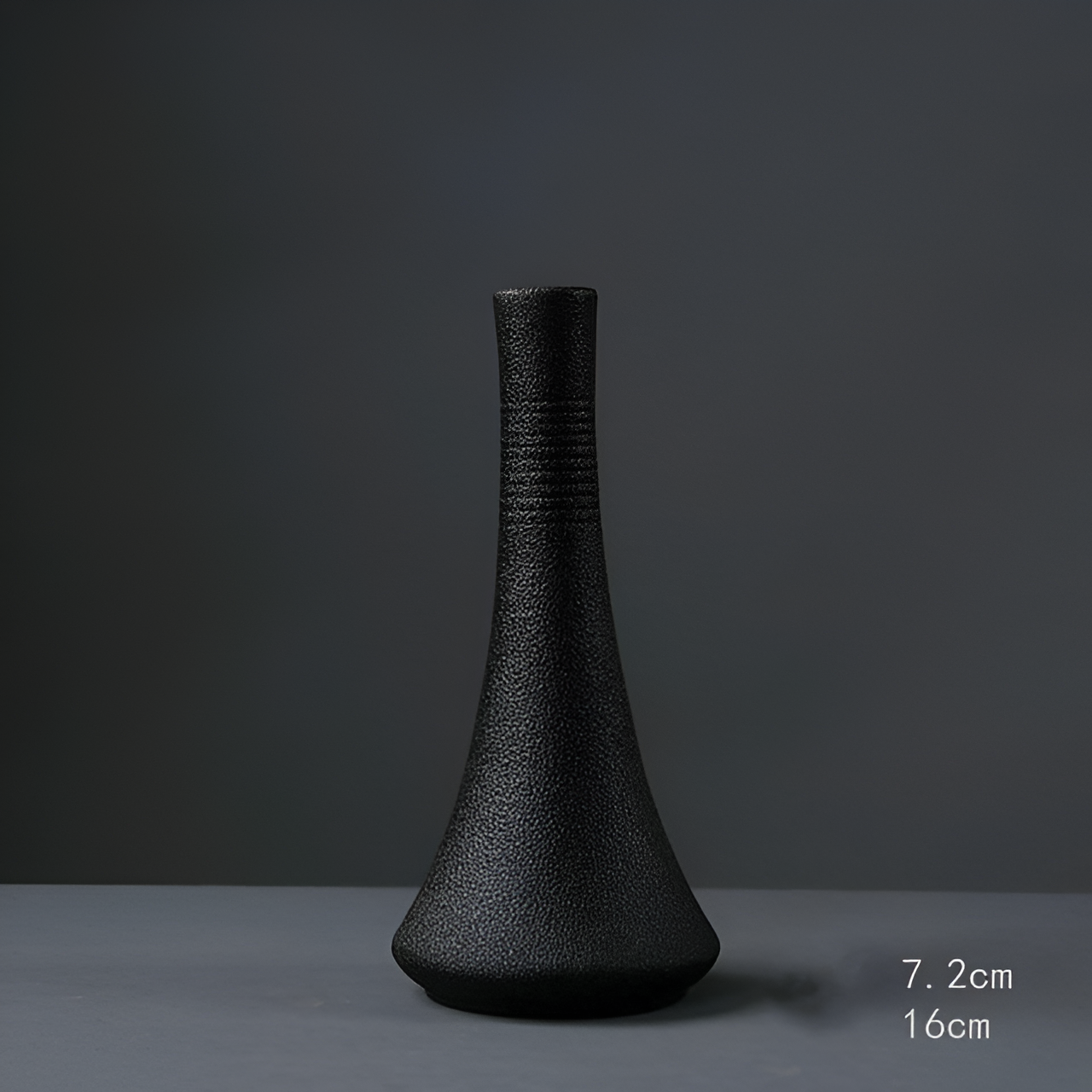 Taavita - Black Ceramic Vase with Textured Design for Flower Arrangements