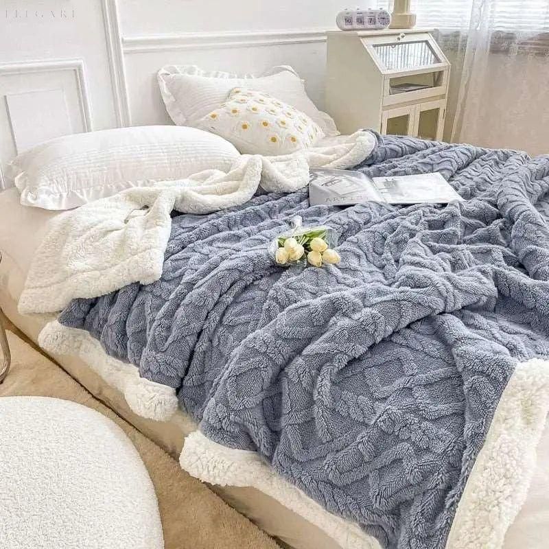 Taavita | Cozy and Warm Winter Blanket | Snuggle Blanket