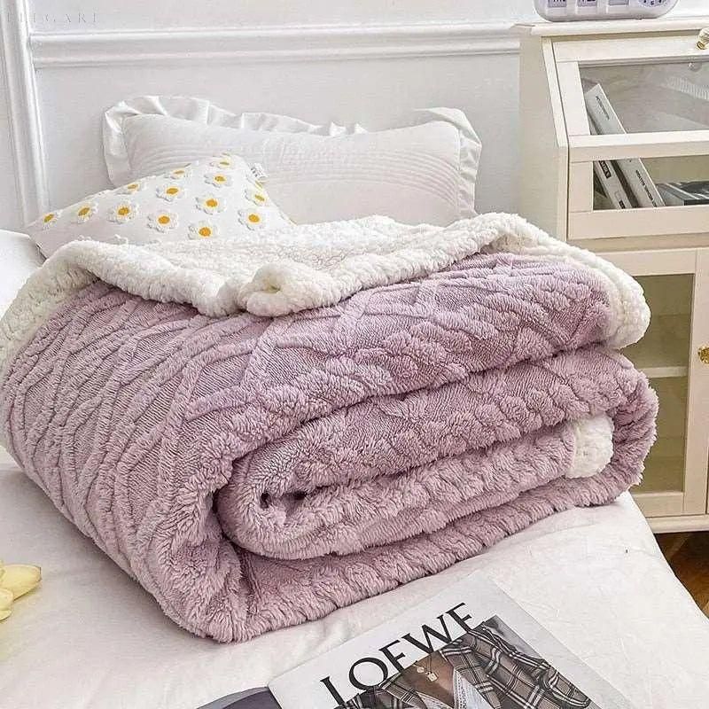 Taavita | Cozy and Warm Winter Blanket | Snuggle Blanket