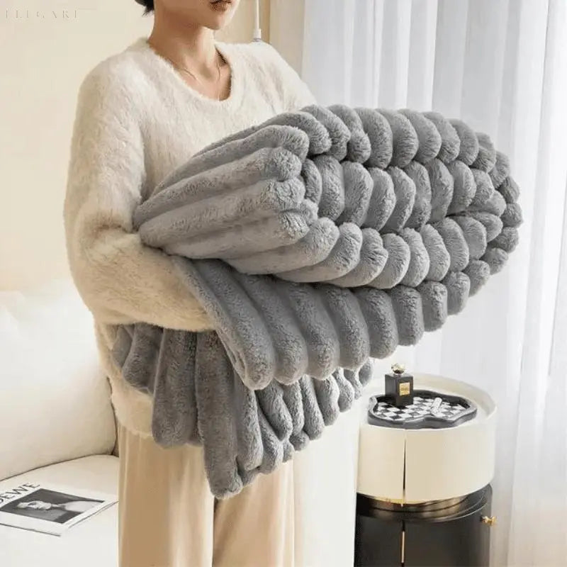 Taavita | Fluffy & Cozy Fleece Blanket