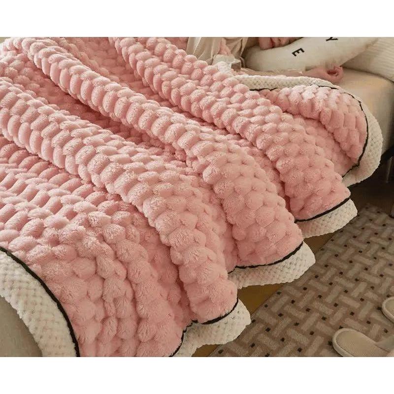 Taavita | Cozy Blanket Made of Thick Coral Fleece | Reversible Blanket