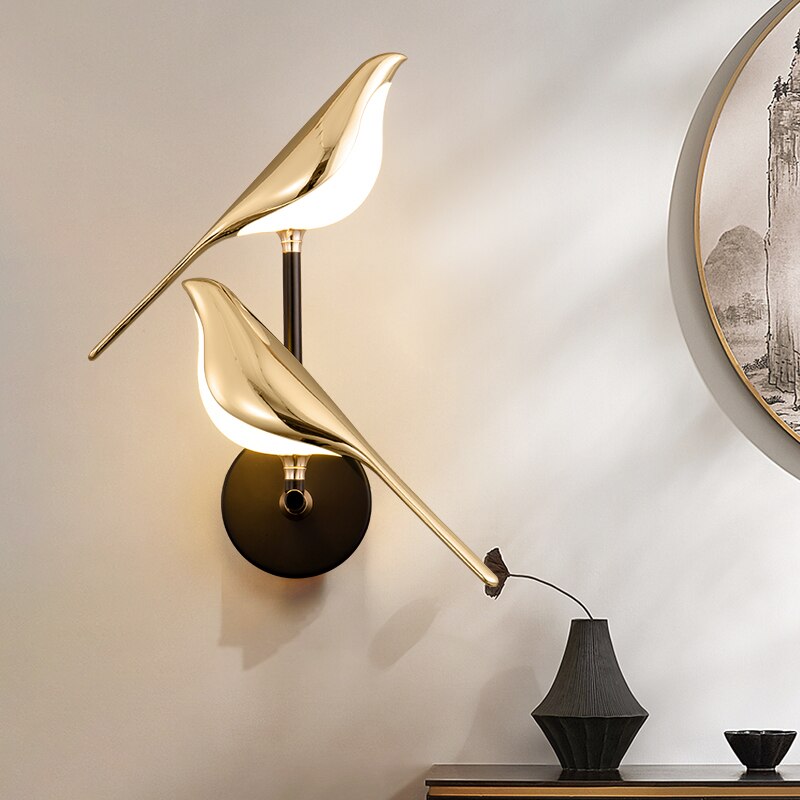 Taavita | Artistic Bird Wall Lamp