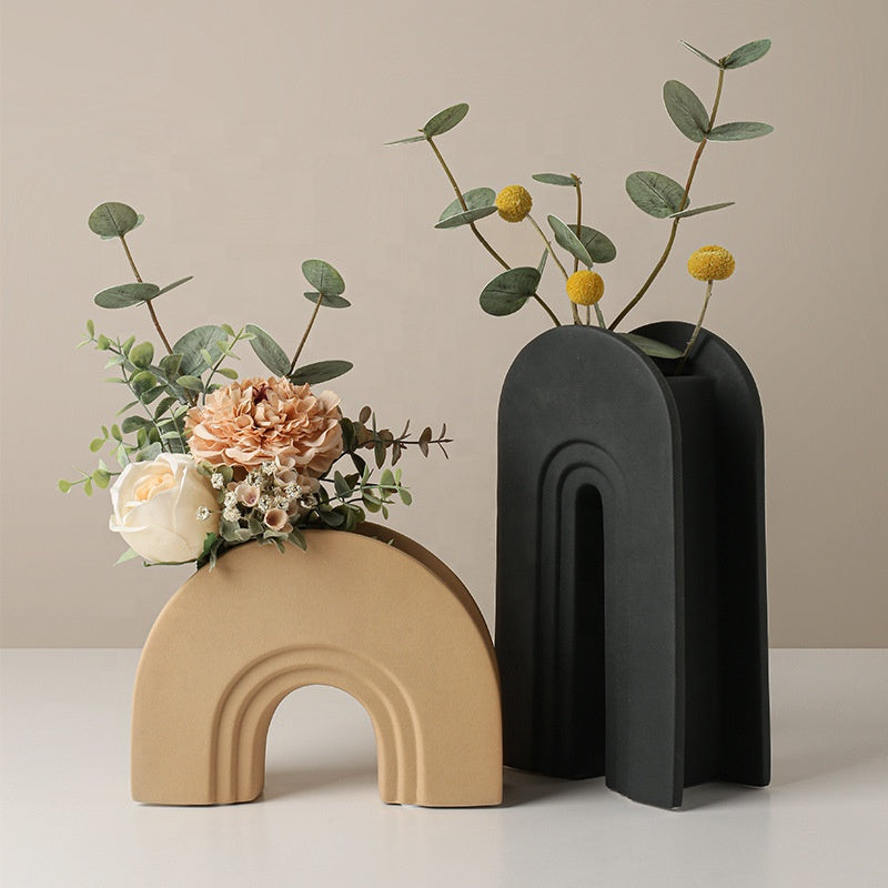 Taavita Ceramic U-shaped Geometric Flower Vase