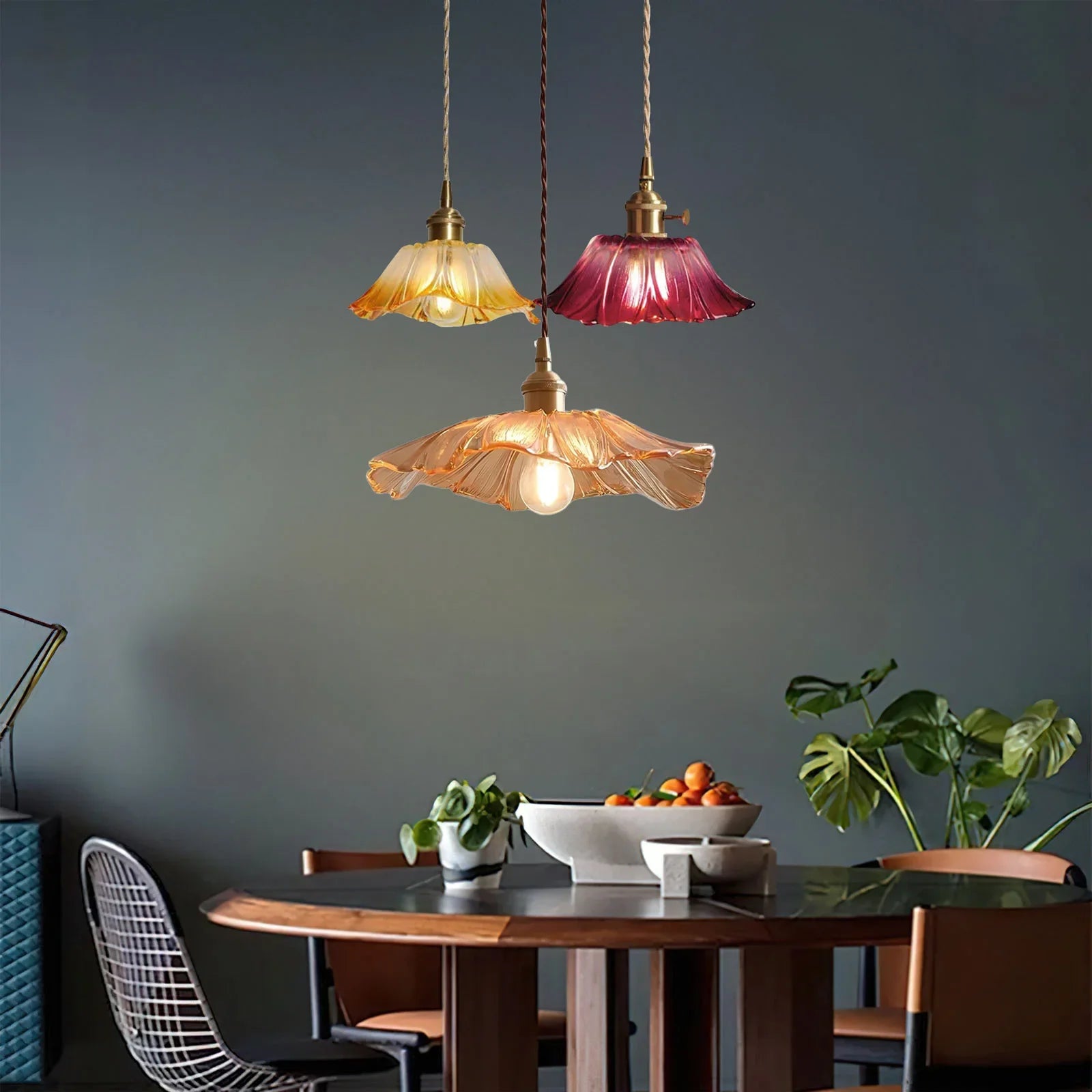 Taavita Lotus Retro-Glass Pendant Light