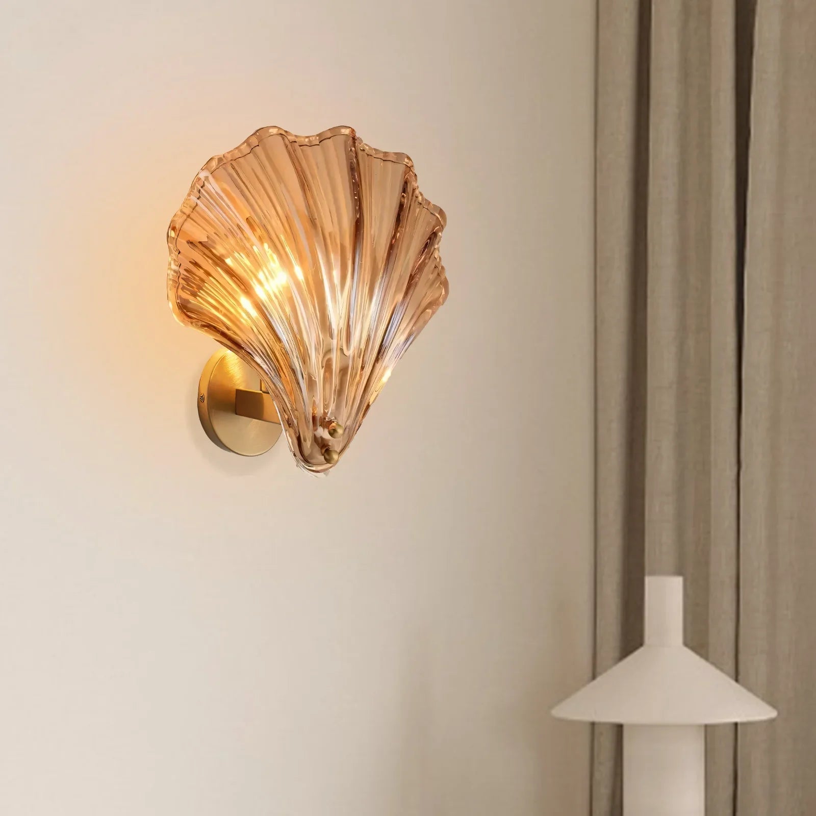 Taavita Shell Wall Lamp