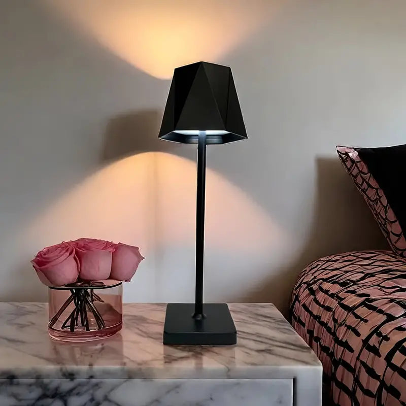 Taavita | Dimmable Luxury & Minimalistic Table Lamp