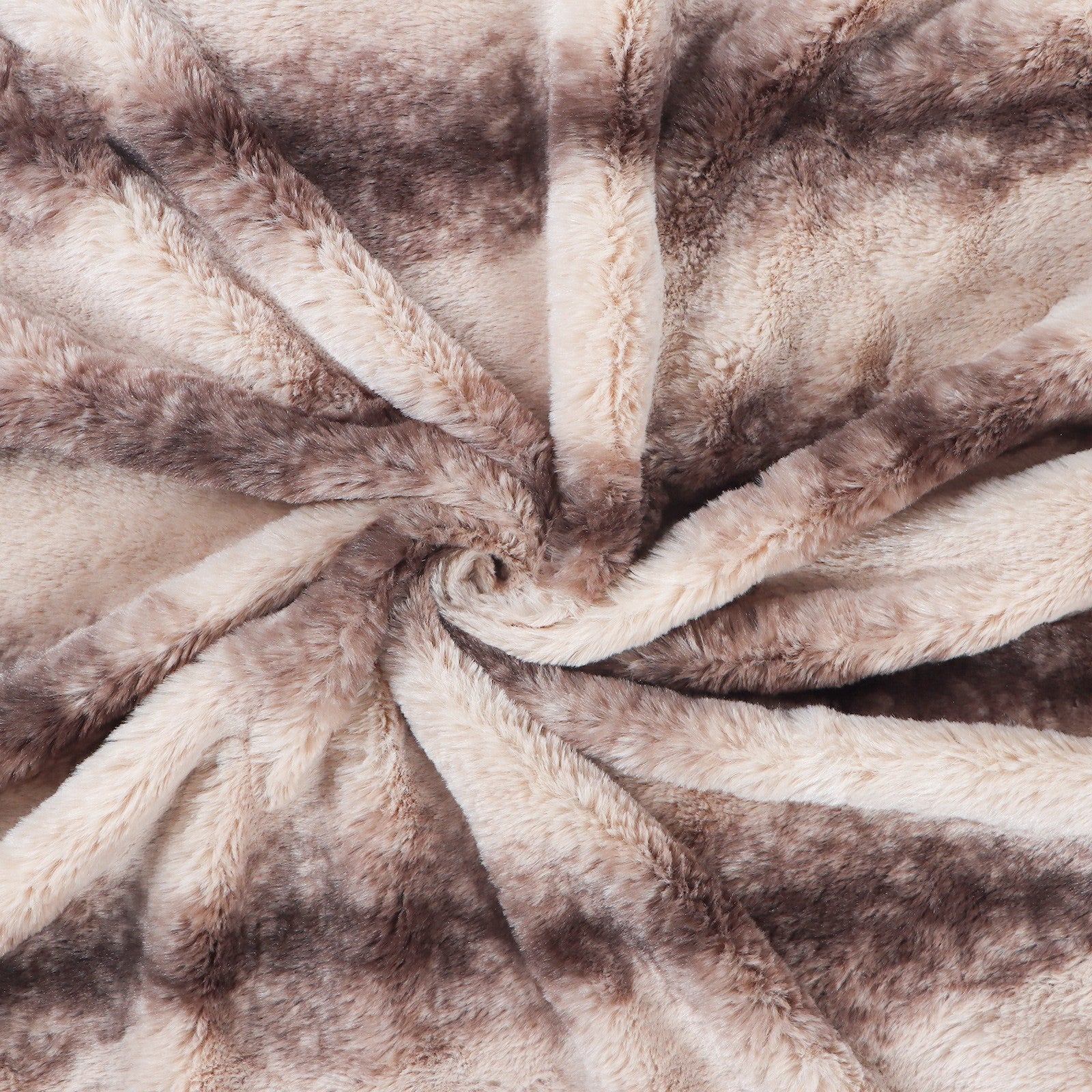 Taavita – Faux-Fur Blanket – Soft, Luxurious & Stylish