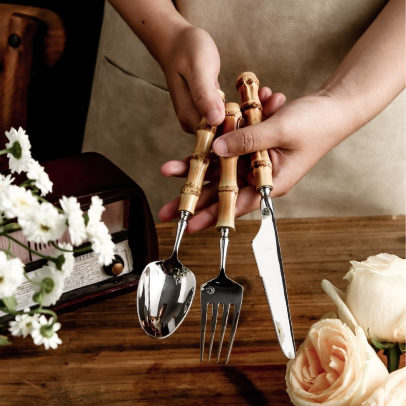 Taavita Bamboo Cutlery Set: Eco-Friendly Dining with Sustainable Luxury