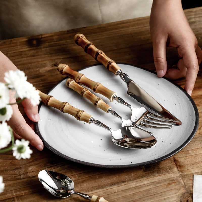 Taavita Bamboo Cutlery Set: Eco-Friendly Dining with Sustainable Luxury