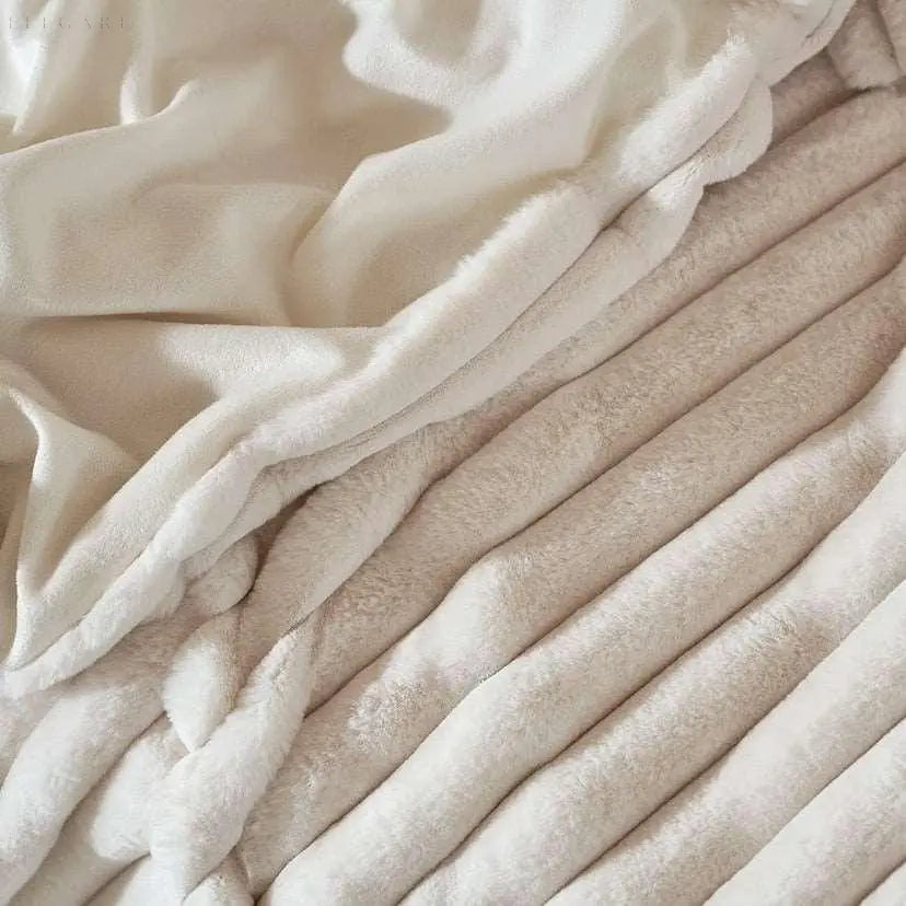 Taavita | Luxurious and Soft Relaxation Blanket