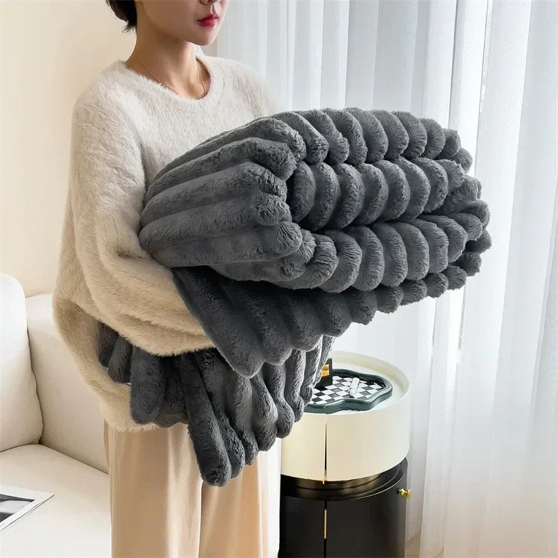 Taavita | Cozy Fleece Blanket for Ultimate Comfort