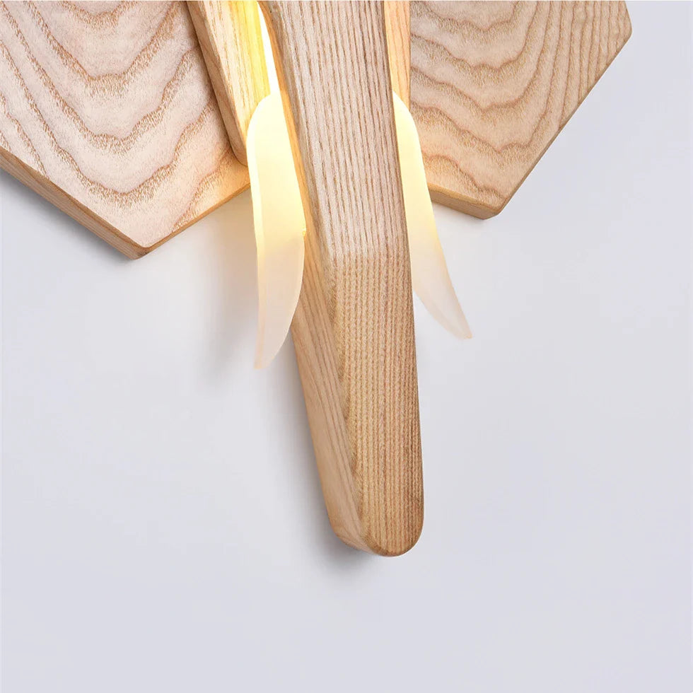 Taavita Holz Design Wall Lamp - Carved Elephant Head, for Children's Room and Creative Interior Design