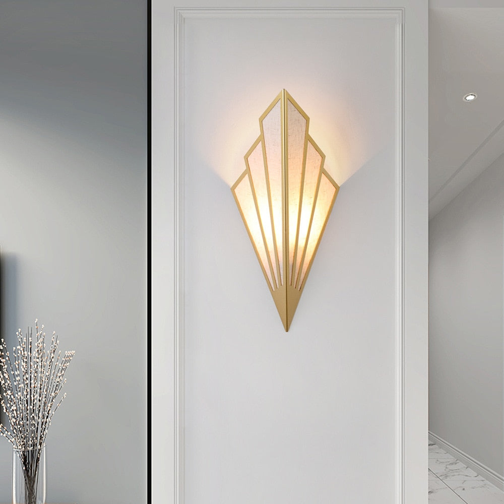 Taavita Wall Lamp Gold Glass – Diamond Shape for Unique Design