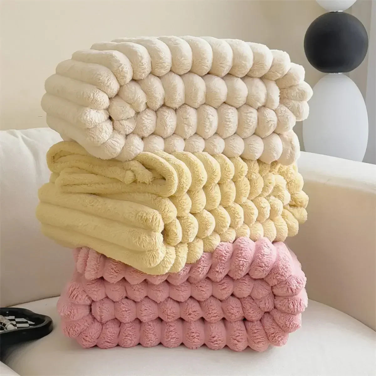 Taavita Super Soft Luxury Cuddle Blanket for Bedroom