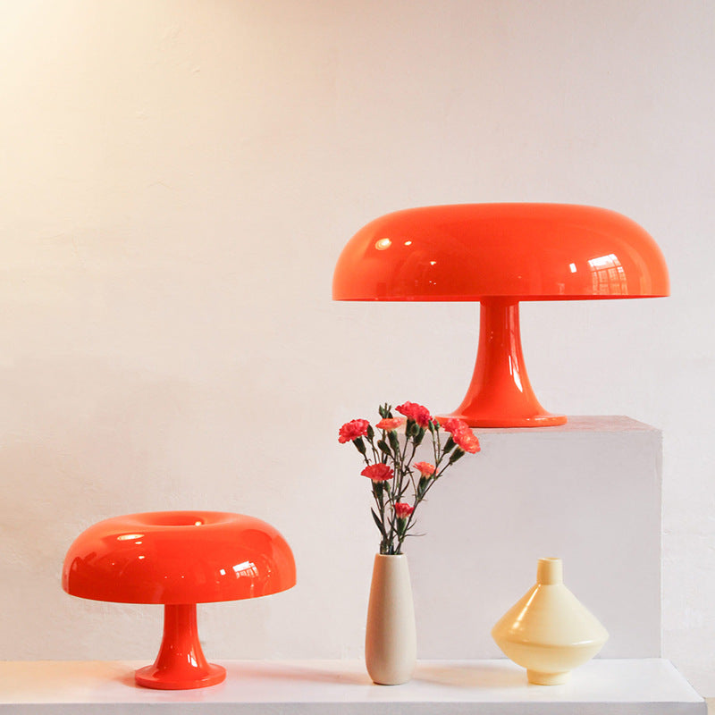 Taavita - Minimalistic Mushroom-Shaped Table Lamp