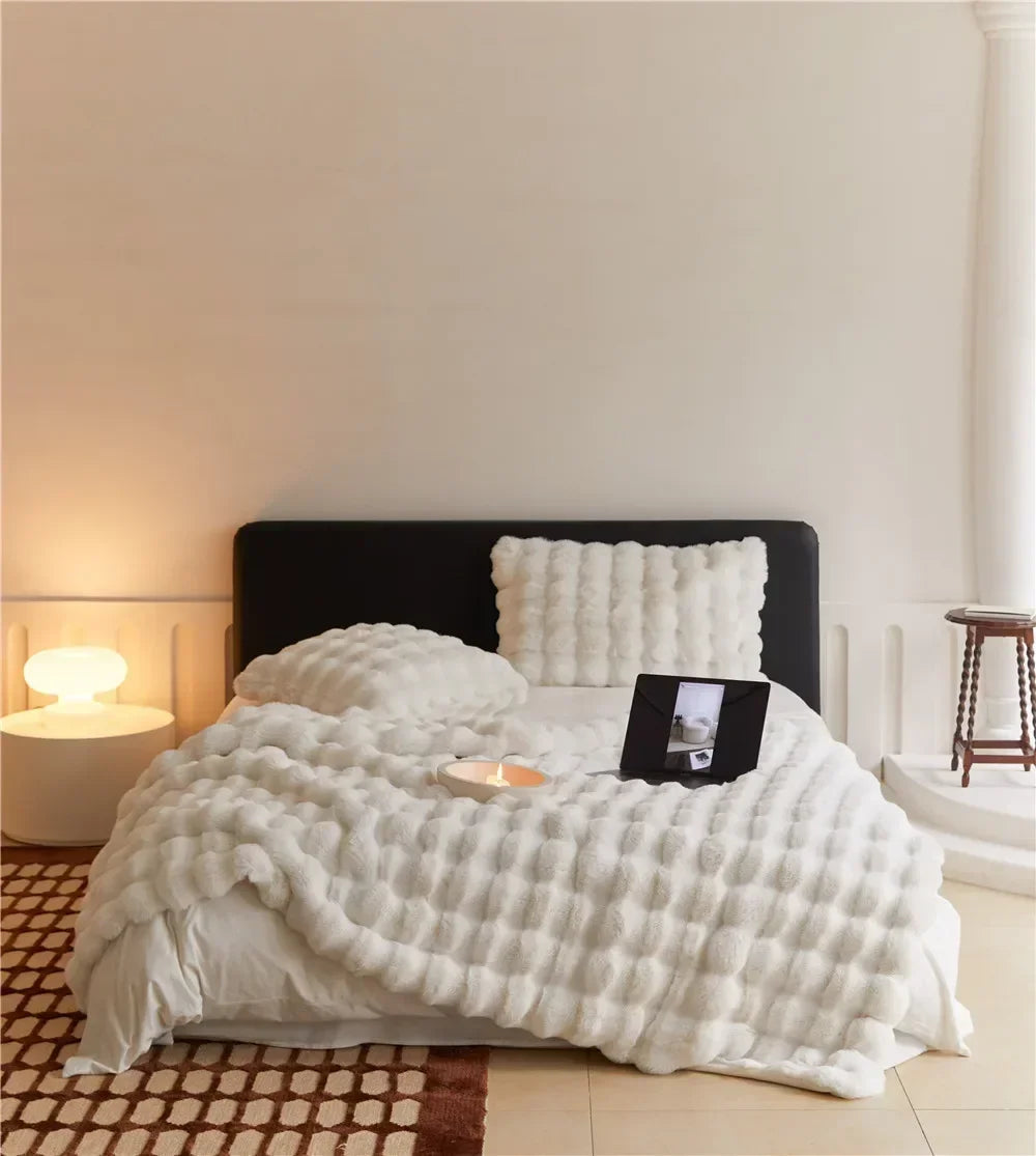 Taavita | Double-Sided Fleece Blanket for Extra Comfort