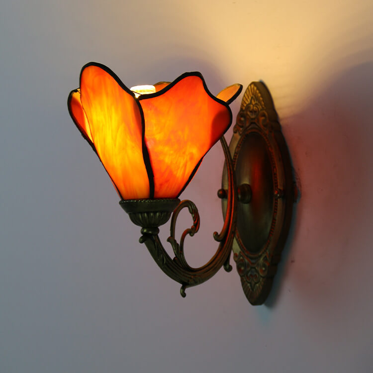 Vintage Taavita Petals Stained Glass 1-Light Wall Lamp