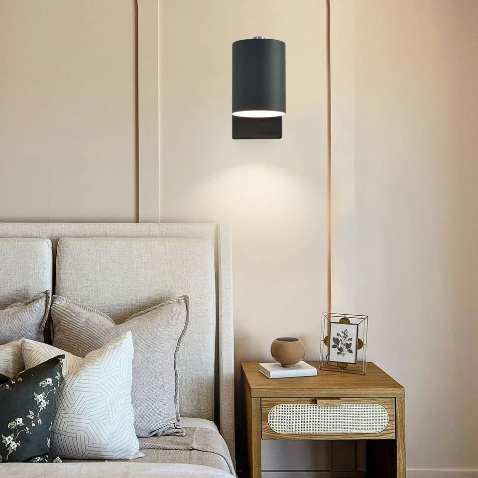 Swiveling Wall Lamp with Switch