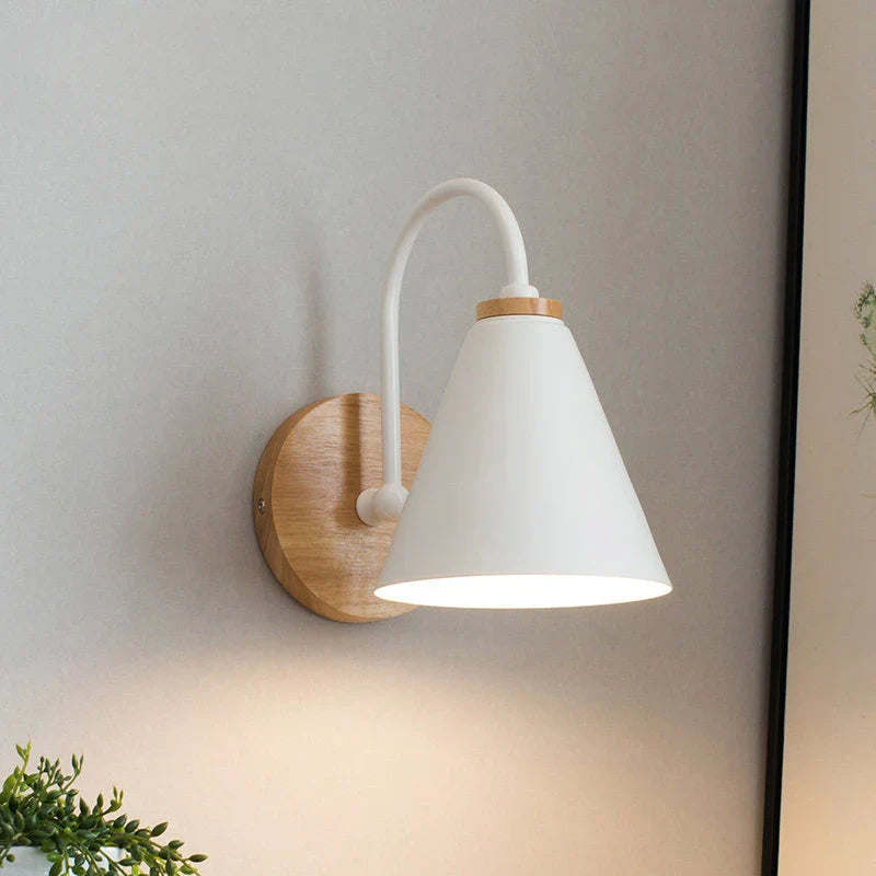 Taavita Wall Lamp White