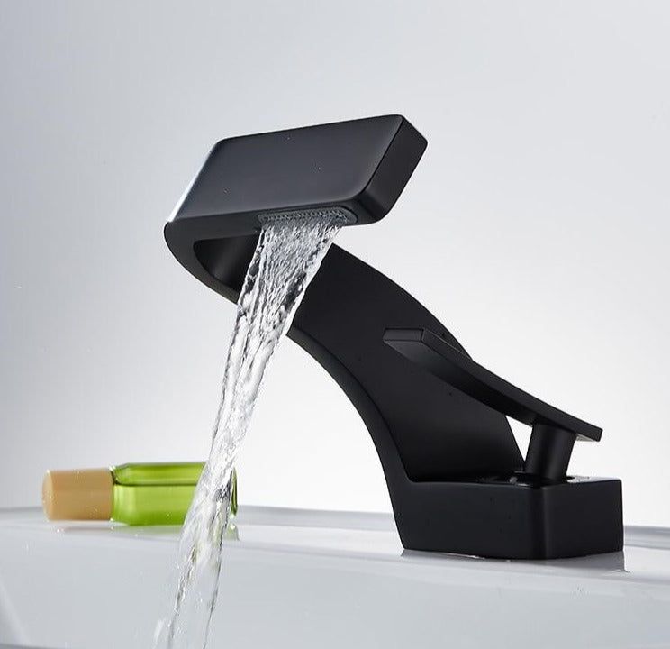 Taavita | Modern Designed Curved Faucet